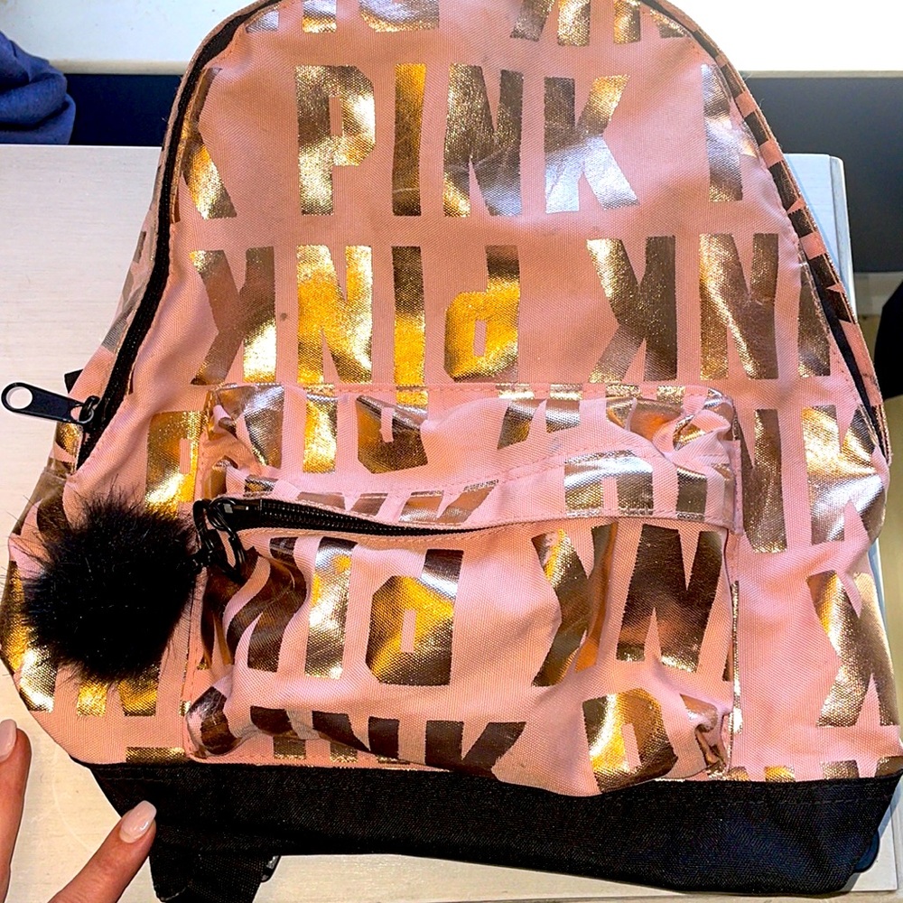 Pink pack back